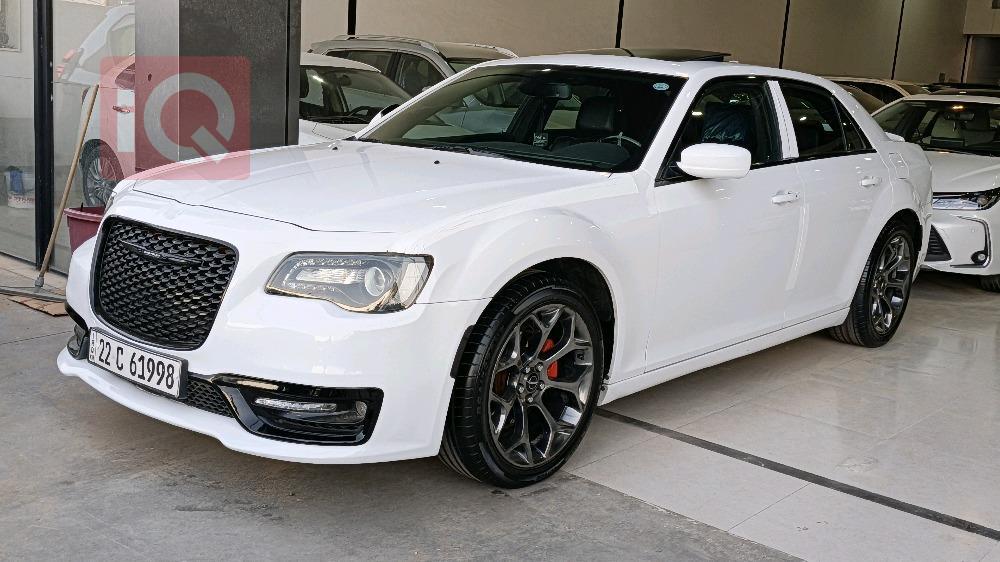 كرايسلر 300